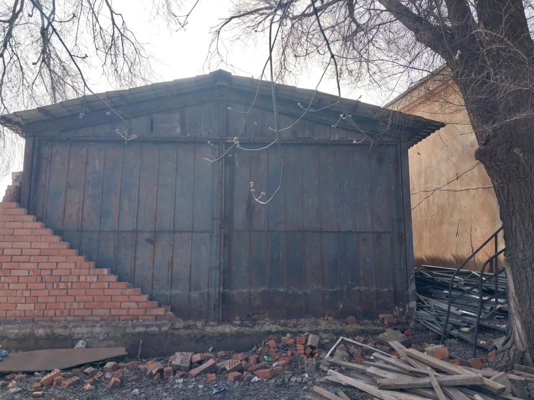 Продаётся строительный вагончик разборный без дна.размер 6 ширина,12 длина,4 высота.цена 200 тр. - Новотроицк